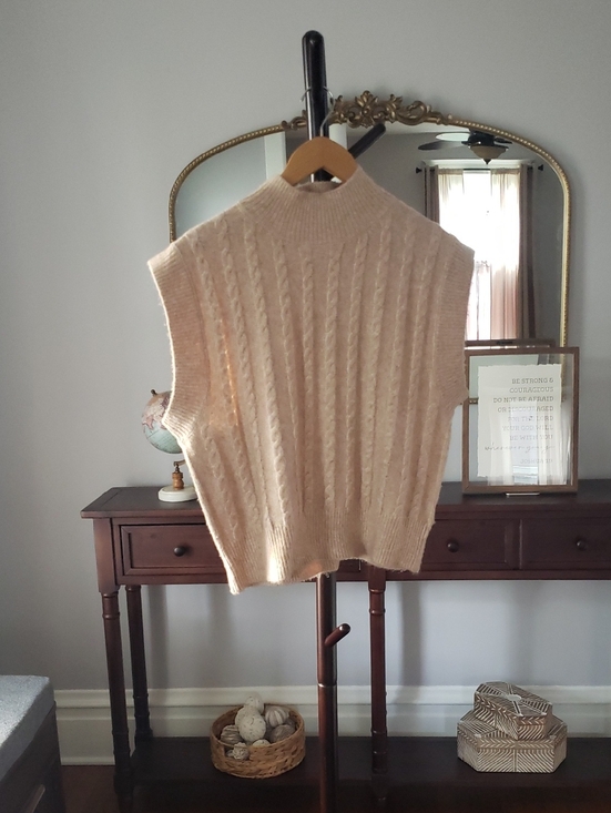 cupcakes & cashmere Sweaters - cupcakes & cashmere Cable Knit Sleeveless Mock Neck Vest - Cream